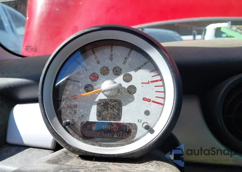 2010 Mini Cooper z USA, uszkodzony, nr VIN WMWMF3C56AT222133